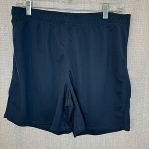 Lands' End NWOT girls navy blue active mesh gym shorts size Medium